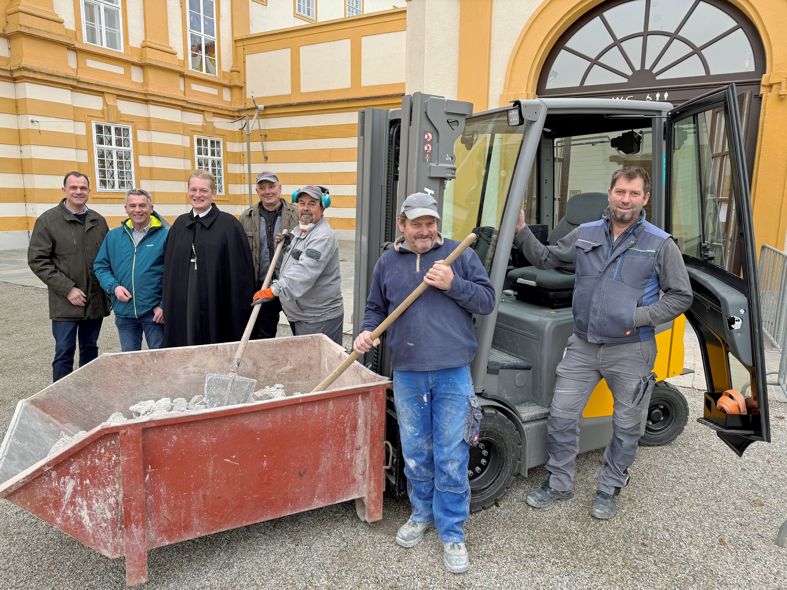Neuer Elektrostapler im Einsatz Neuer Elektrostapler im Einsatz